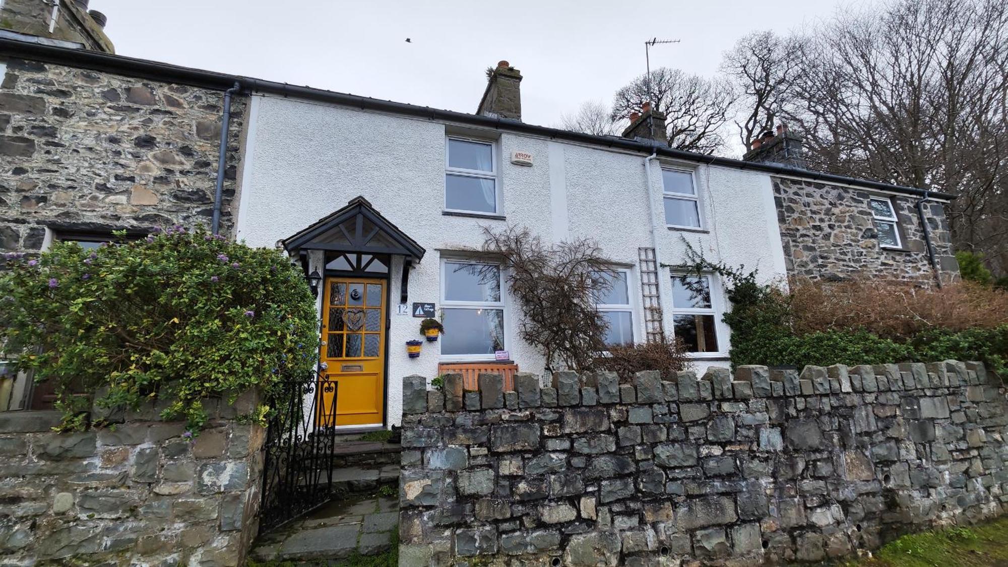 Fantastic Sea Views At Century'S Old Alma'S Cottage - Sleeps Up To 8 Guests Penmaen-mawr Exterior foto